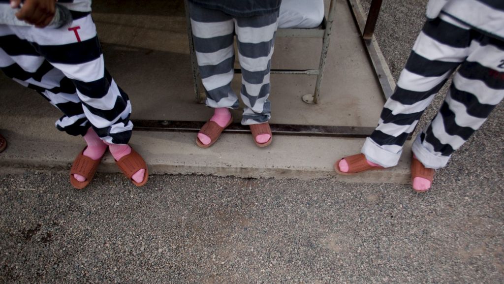  Reporte oficial muestra anomal&iacute;as en c&aacute;rcel de Inmigraci&oacute;n en California 