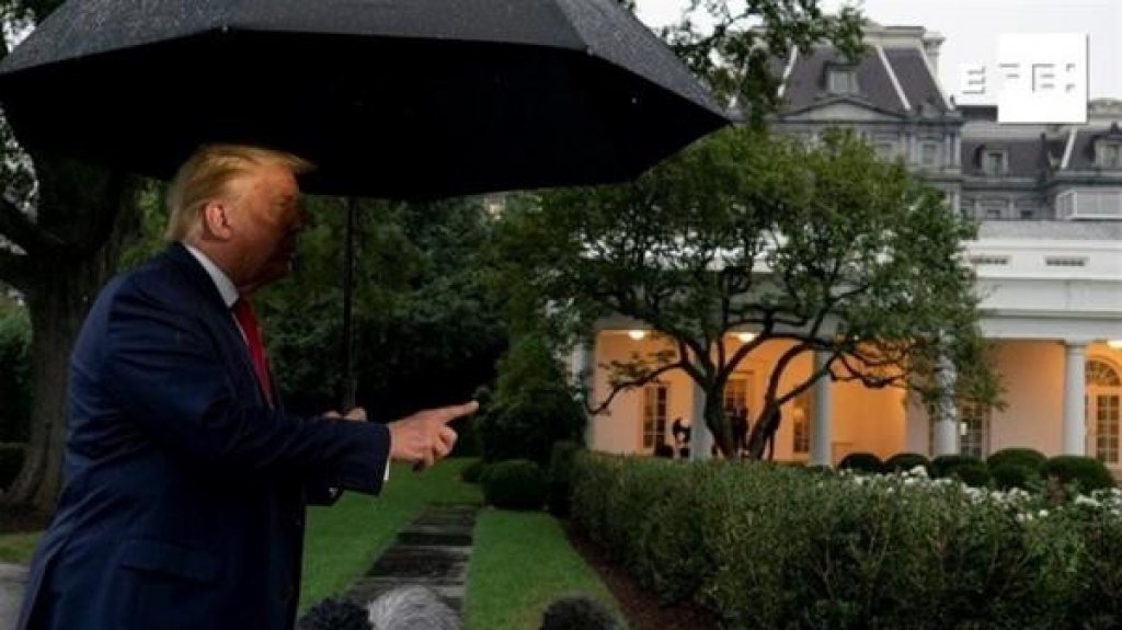  Un juez falla contra los cambios de Trump en el Servicio Postal 