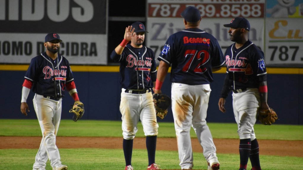  Los Bravos solosenla azotea de la Centralde la Doble A 