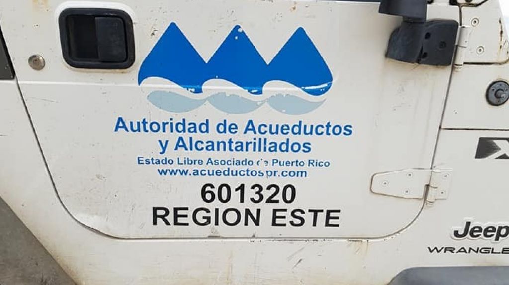 Ciudadanos en Caguas captan en video, alegada mal actitud de empleados de AAA