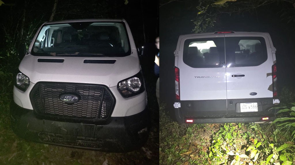  Recuperan guagua Ford Transit hurtada tras escalamiento en Arecibo 