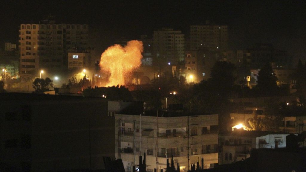  Israel responde al misil lanzado desde Gaza con un ataque a&eacute;reo contra objetos de Ham&aacute;s 