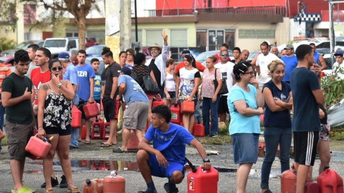 ProhÃ­ben a gasolineras que den servicios exclusivo sin permiso del gobierno 