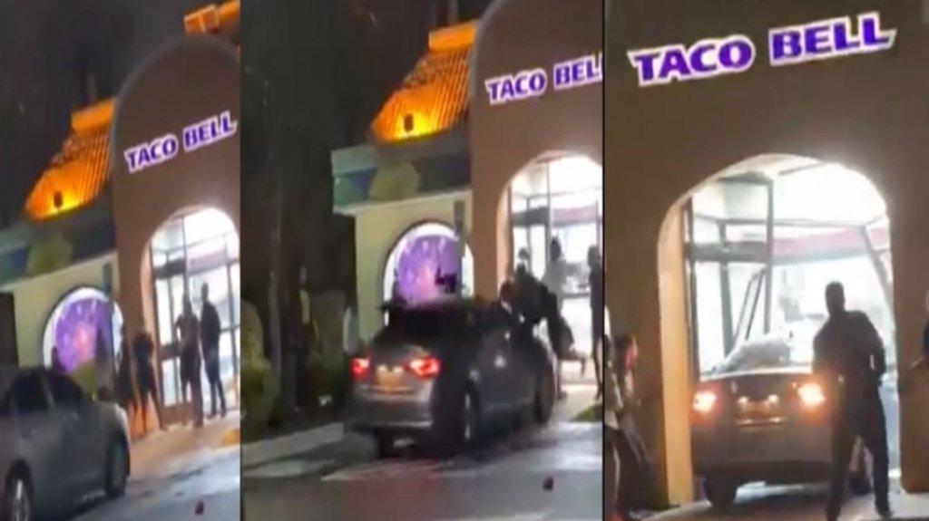  En video momento en que una conductora atropella a personas en un Taco Bell 