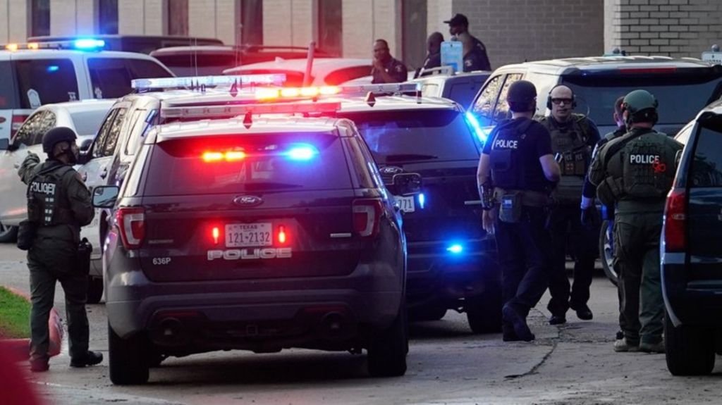  Video: Tiroteo en secundaria de Texas deja un alumno muerto 