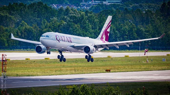 Un aviÃ³n de Qatar Airways aterriza de emergencia en Estambul por un incendio en un motor