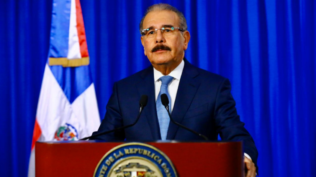  Presidente Medina decreta toque de queda en el país hasta el 3 de abril 