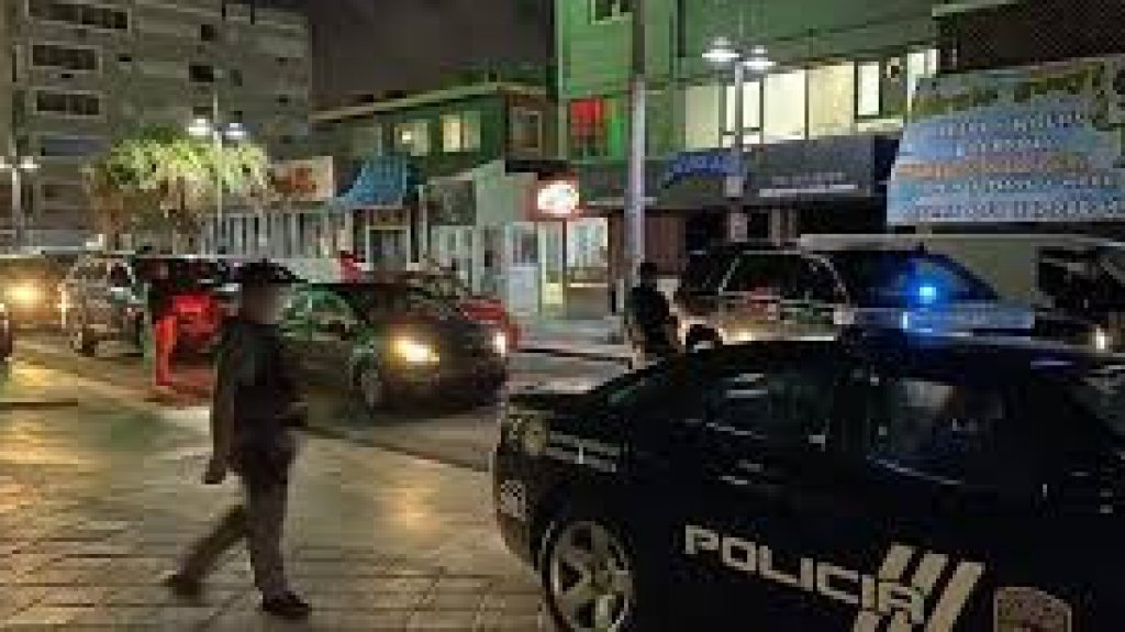  &ldquo;Sin herramientas&rdquo; los polic&iacute;as para poder bregar con turistas desordenados 