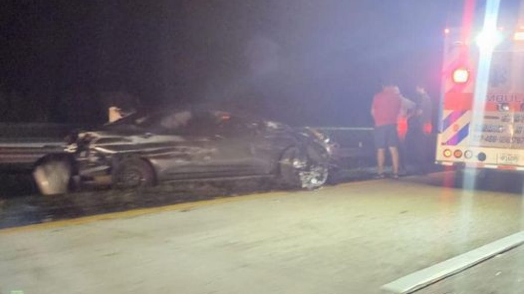  Joven conductor de 23 a&ntilde;os muere al impactar una gr&uacute;a en expreso de Manat&iacute; 