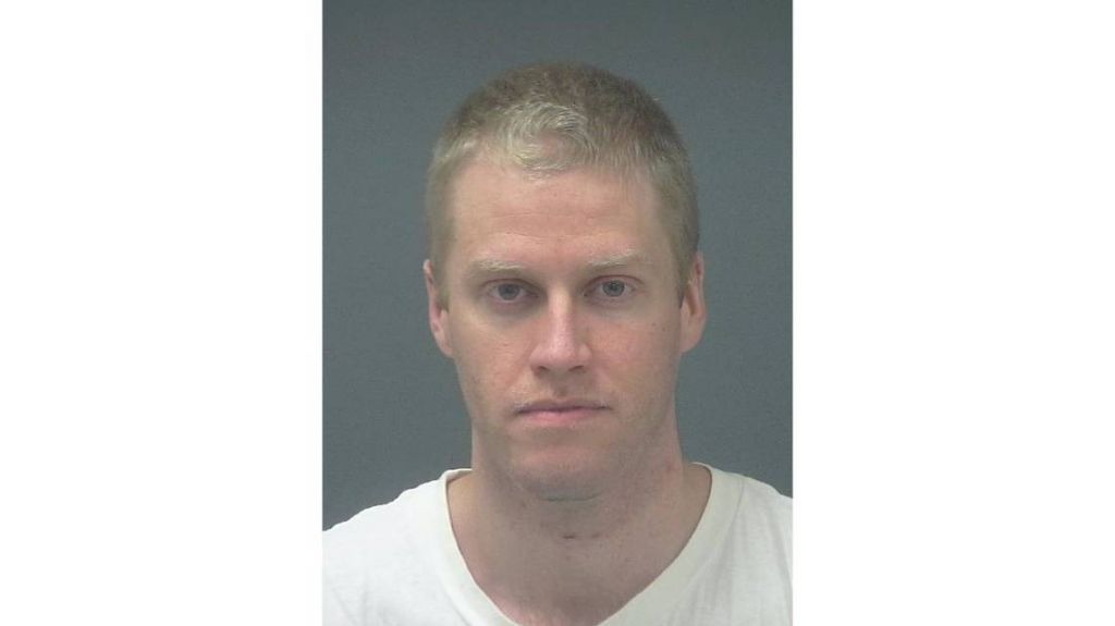  La conoci&oacute; por Skype y manej&oacute; m&aacute;s de 1,000 millas para escapar juntos. Ella ten&iacute;a 12 a&ntilde;os 