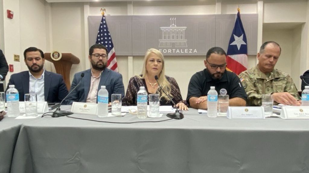  Gobernadora dice no es tan sencillo dar clases en carpas 