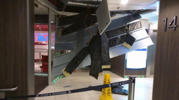 Royal Caribbean se disculpa por crucero que tuvo que navegar en una peligrosa tormenta