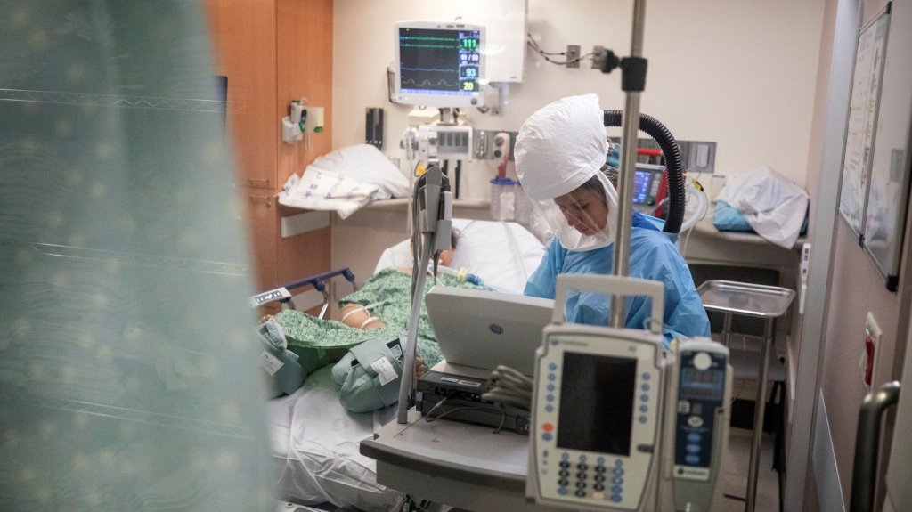  Estados Unidos llega a 589.665 muertes y 33.102.655 contagios 