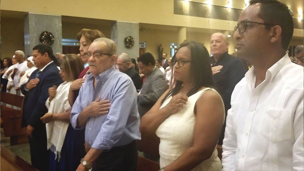  Dominicanos en la Isla reafirman su fe en la V&iacute;rgen de la Altagracia 