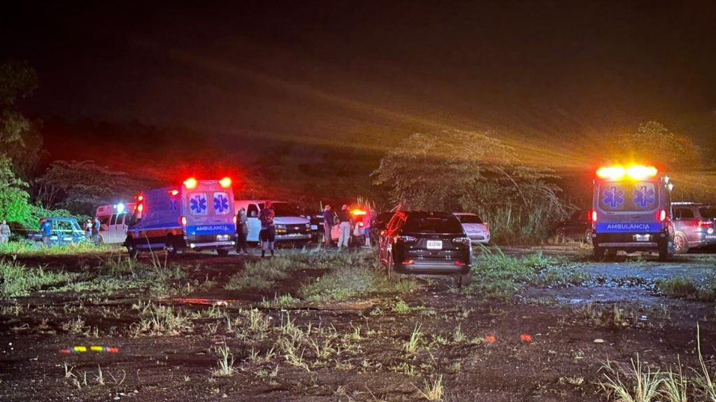  Video: Localizan Cuerpo Flotando en Zona de B&uacute;squeda de Joven Arrastrada en Arecibo 