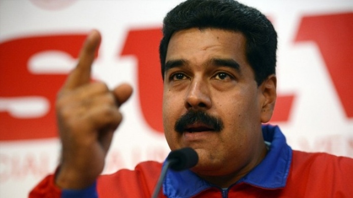 Maduro: ''Hay que liberarnos del monopolio de las redes sociales''