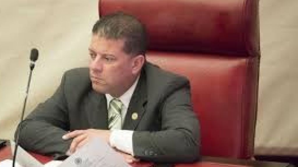  Podr&iacute;an quedar sin derecho a probatoria al abandonar la escena de un accidente 