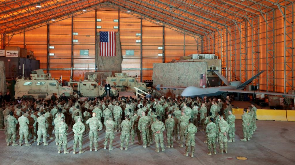  EE.UU. considera enviar a Oriente Medio 14.000 tropas, buques y equipo militar 