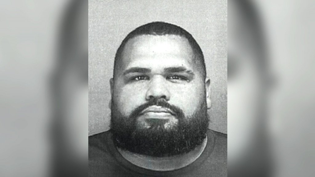  Le pagaron para construir una piscina, pero al parecer la construy&oacute; en su propia casa, ya que nunca apareci&oacute; en el lugar donde deb&iacute;a construirla 