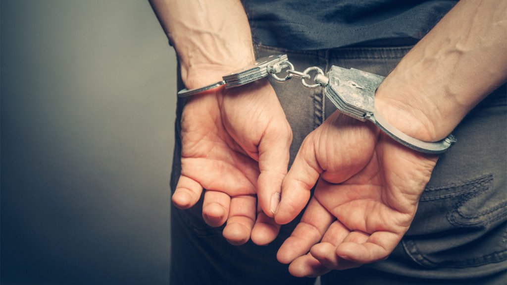  Bajo arresto hombre por huir y apuntar a polic&iacute;as con arma ilegal en medio de intervenci&oacute;n en Ponce 