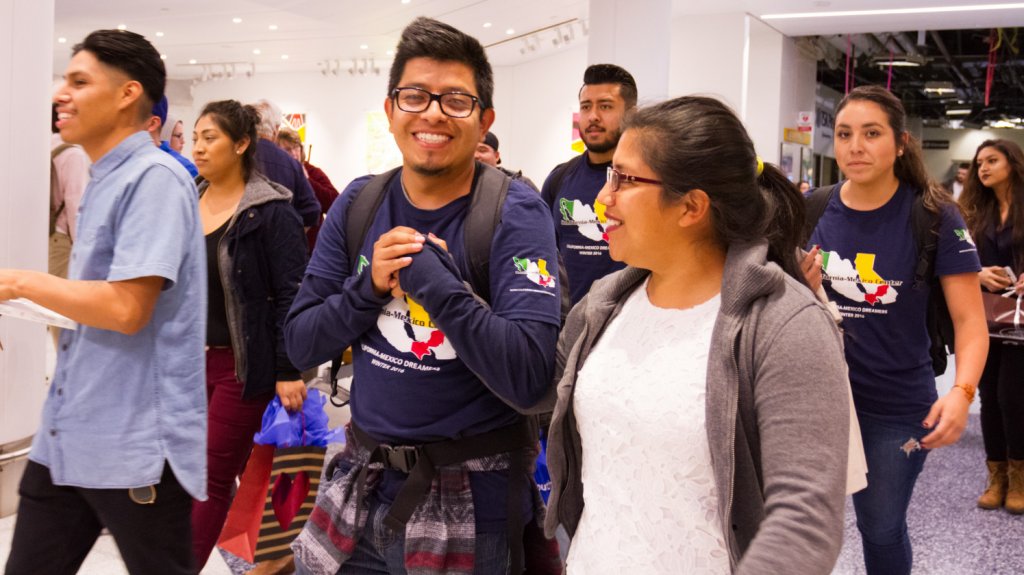  Gobierno de EEUU repone suspensi&oacute;n de visas a estudiantes extranjeros nuevos 