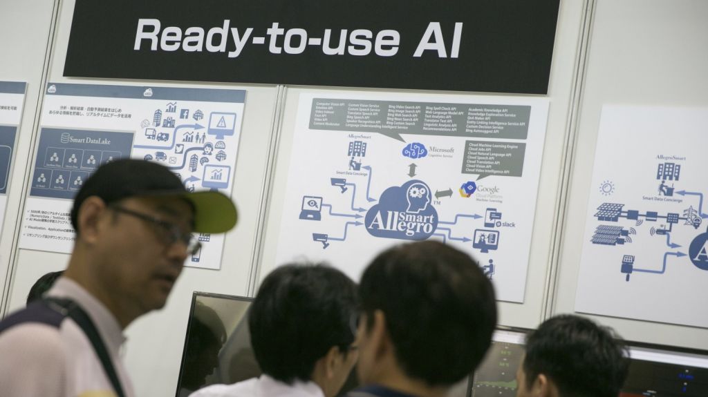  Empresas que no adopten inteligencia artificial no sobrevivir&aacute;n, dice experto 