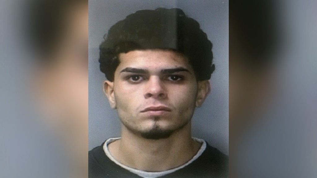  Arrestado joven de 21a&ntilde;os que realiz&oacute; &ldquo;Carjacking&rdquo; en serv&iacute;-carro de la Campo Rico 