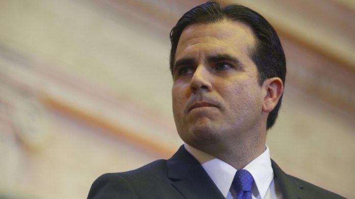 El gobernador convierte en ley proyecto sobre transporte pasajeros