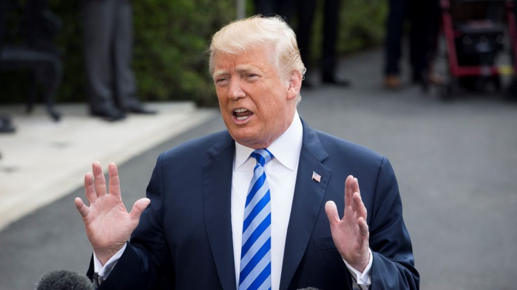  Trump espera encontrarse con Boris Johnson en "un futuro cercano" 