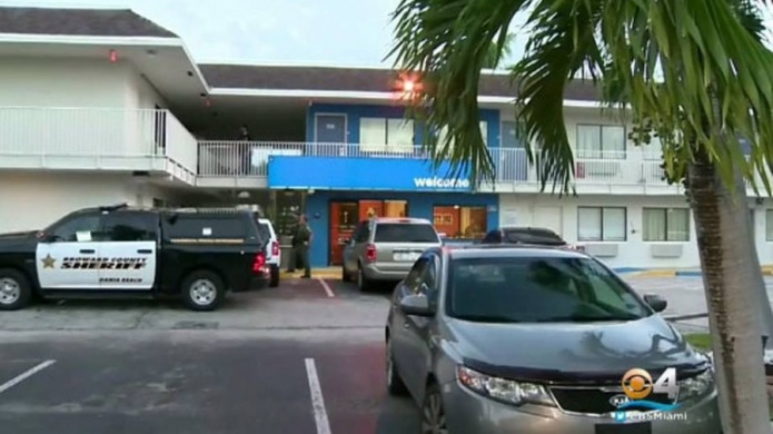 PolicÃ­a de Broward y equipo SWAT arrestan a ladrones en un Motel 6
