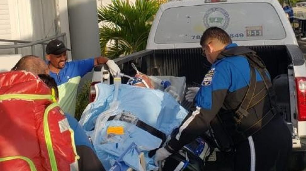  Video: Aparece una ambulancia para Culebra en lo que arreglan la &uacute;nica que tienen 