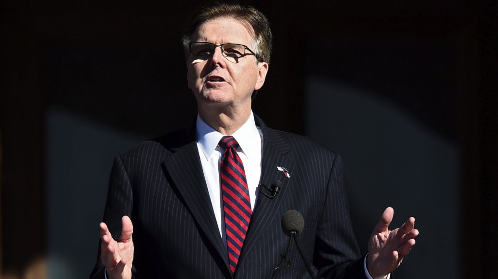  Senado de Texas aprueba borrador que proh&iacute;be ense&ntilde;ar que racismo es sist&eacute;mico 