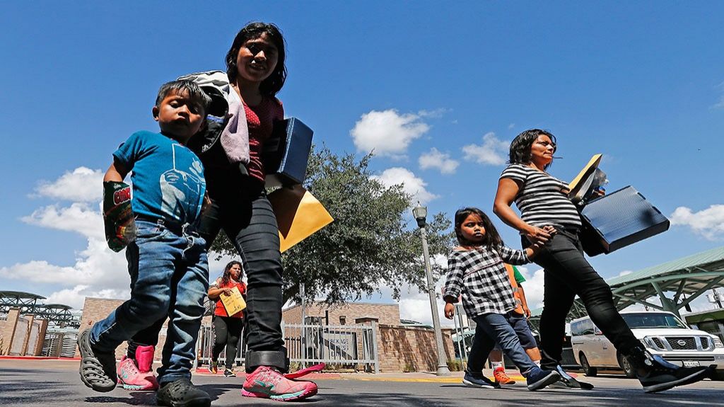  Abogados conf&iacute;an recuperar plan de ingreso legal de menores centroamericanos 