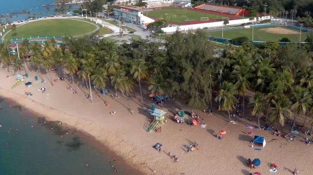  Reabre balneario El Escambr&oacute;n luego de mantenerse cerrado al p&uacute;blico tras varios d&iacute;as de fuerte oleaje 