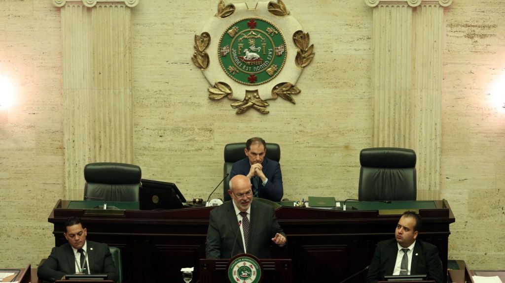  En su mensaje de logros presidente cameral insiste no claudicar&aacute;n ante JCF 