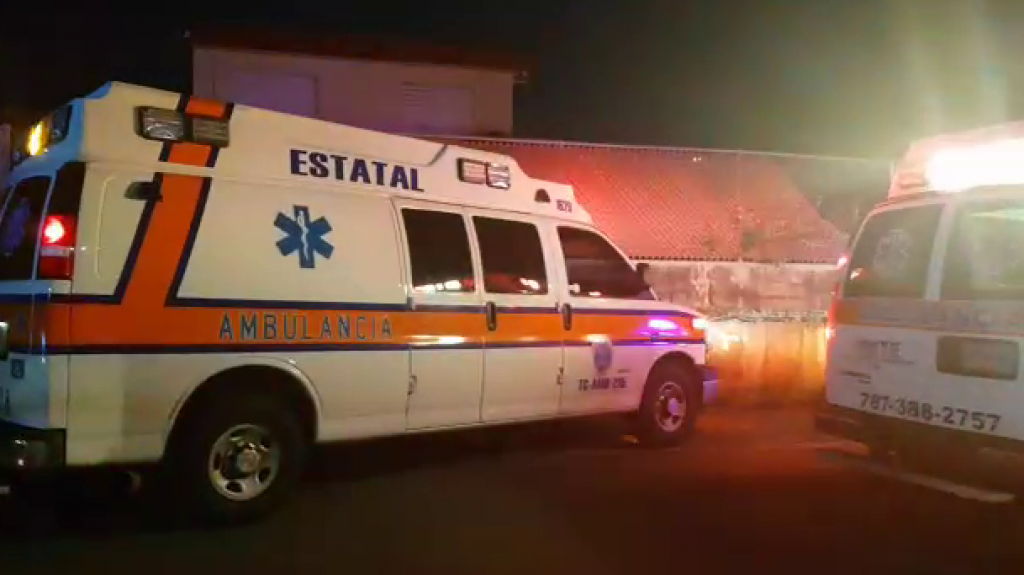  Grave conductor de motora que choco en Arecibo, alguien se llev&oacute; la motora del lugar 