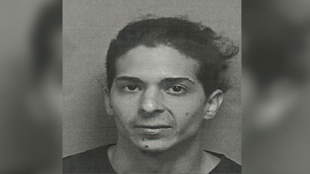  Se le qued&oacute; el Toyota en el expreso de Salinas, los guardias llegaron ayudarlo y termin&oacute; en la c&aacute;rcel 