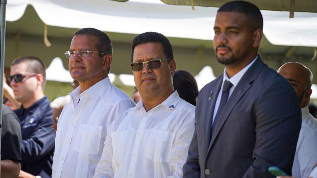  Gobernador participa de actos del Día de la Recordación 