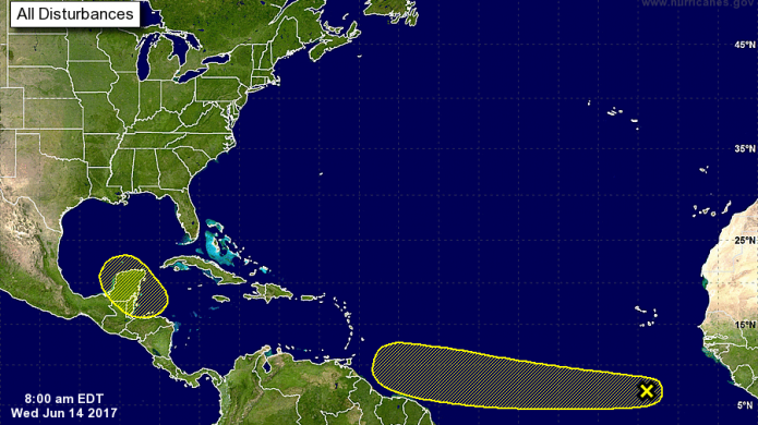 El Centro Nacional de Huracanes observa a dos sistemas con potencial ciclÃ³nico