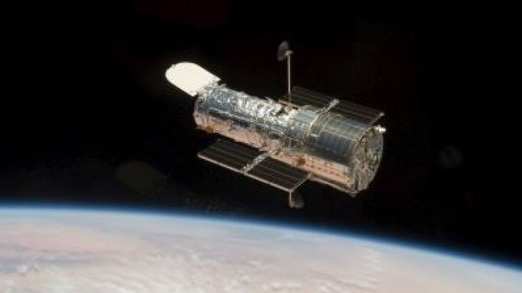  El telescopio espacial Hubble congela sus operaciones por un fallo mecánico 