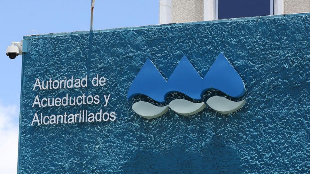  AAA atiende aver&iacute;a en Vieques 