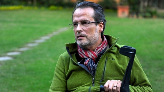 Un francÃ©s, el primer discapacitado que salta en paracaÃ­das sobre el Everest