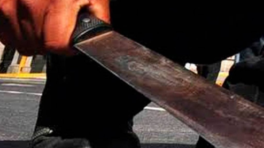  Atacan con un machete a un individuo de 61 a&ntilde;os en Salinas 