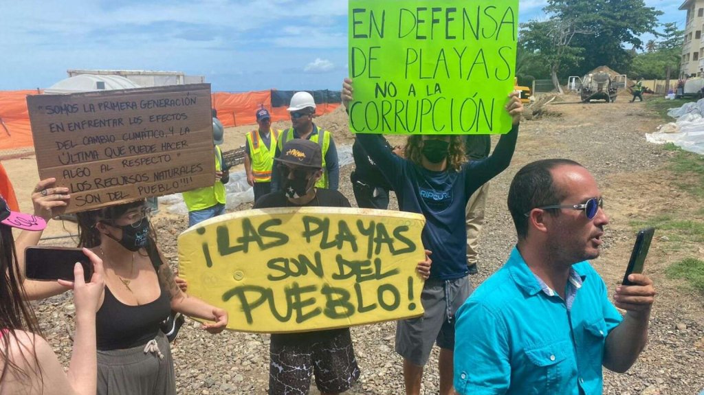  Colegio de abogados ofrece representaci&oacute;n legal a manifestantes en Rinc&oacute;n 