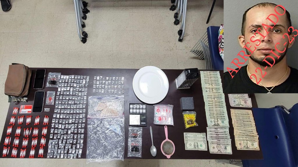  Arrestan pr&oacute;fugo federal en Manat&iacute; 