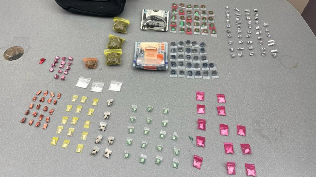  Ocupan drogas en caser&iacute;o de Ponce 