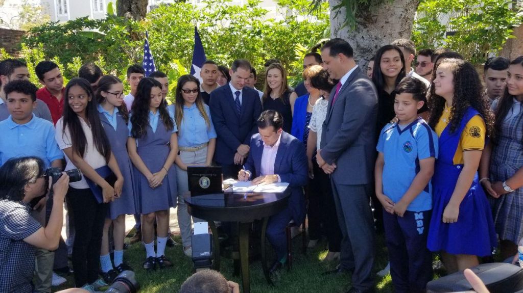  Ya es ley la Reforma Educativa&nbsp; 