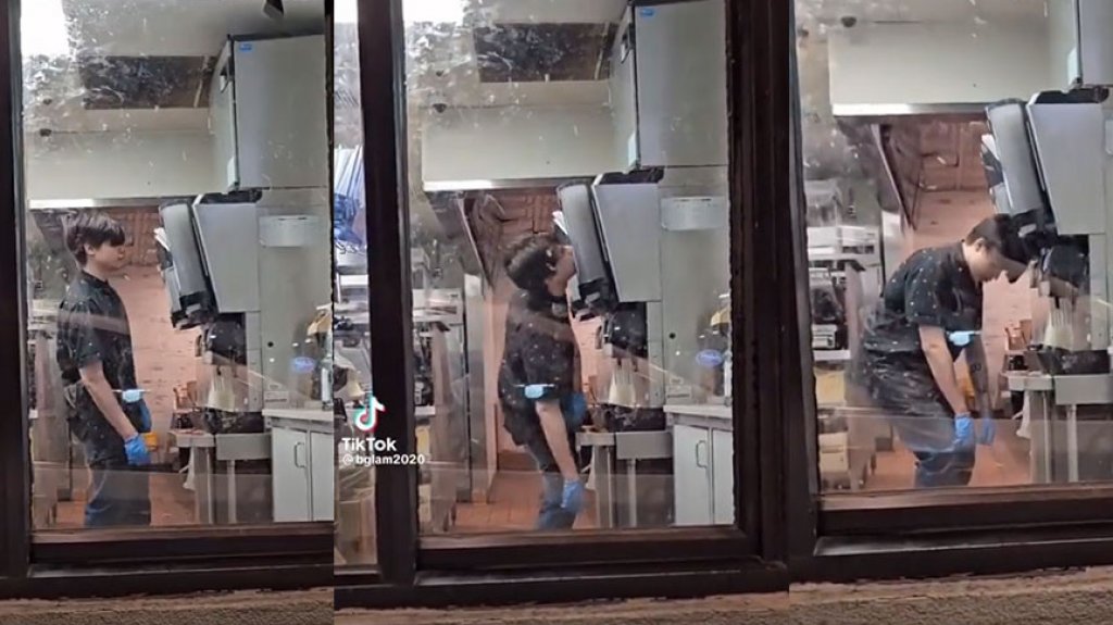  Cliente de Taco Bell graba joven empleado “arrebatao” mientras trabajaba 
