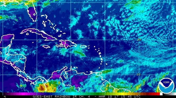 Llegan grupos dispersos de nubosidad, mientras las condiciones marÃ­timas continÃºan peligrosas...