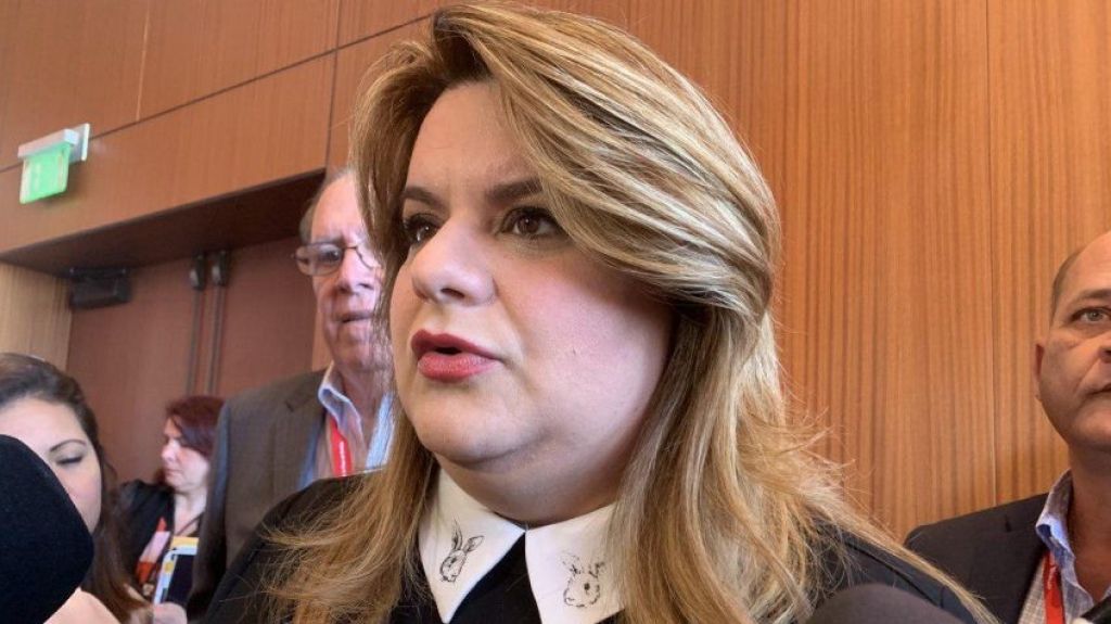  Jenniffer Gonz&aacute;lez exhorta a estudiantes a participar de la competencia de arte del Congreso 